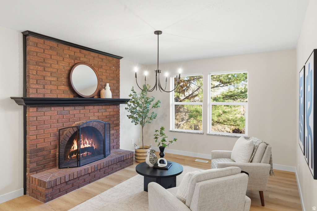 1242 E SNOWCREEK DR Layton, UT 84040