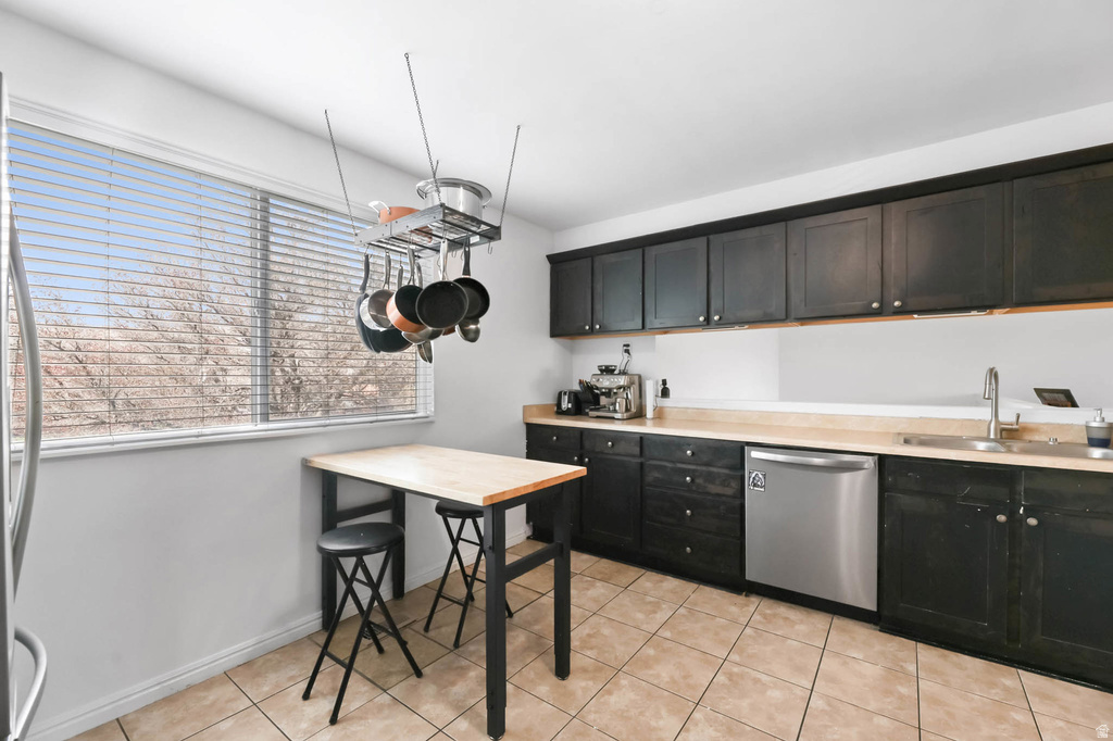 556 N NEW STAR DR Salt Lake City, UT 84116