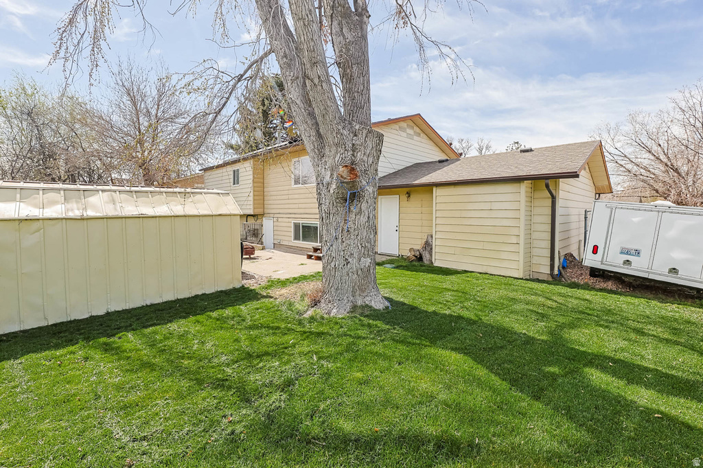 556 N NEW STAR DR Salt Lake City, UT 84116