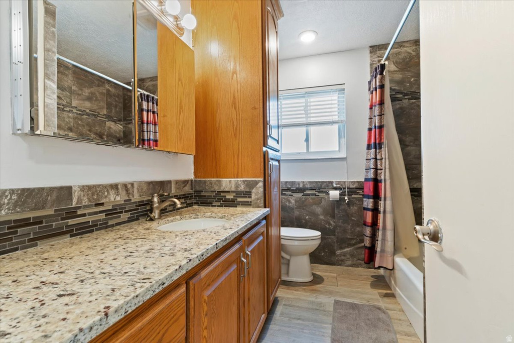 1541 E LONE PEAK DR Holladay, UT 84117