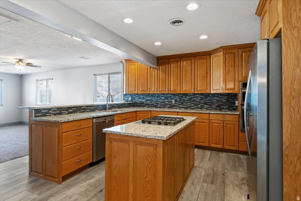 1541 E LONE PEAK DR Holladay, UT 84117