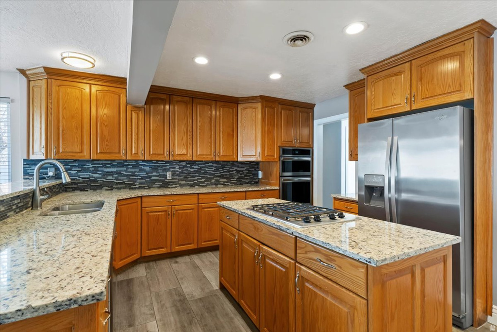 1541 E LONE PEAK DR Holladay, UT 84117