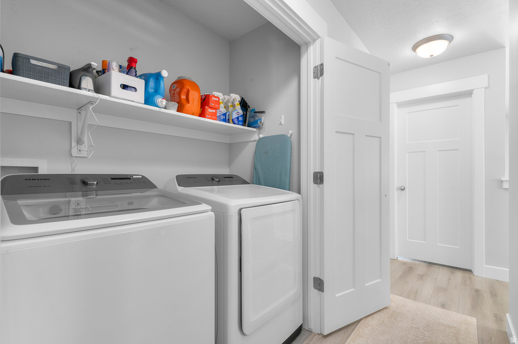 4501 S PARKBURY WAY Salt Lake City, UT 84129