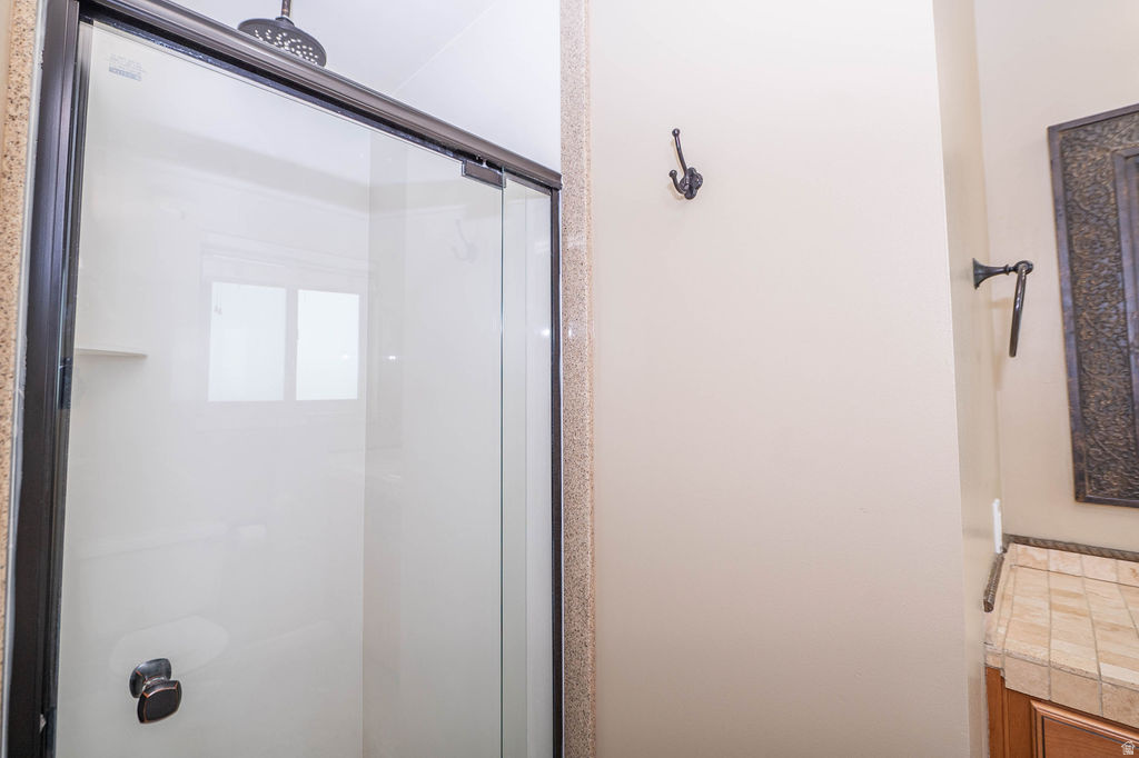 4963 S 2275 W Roy, UT 84067