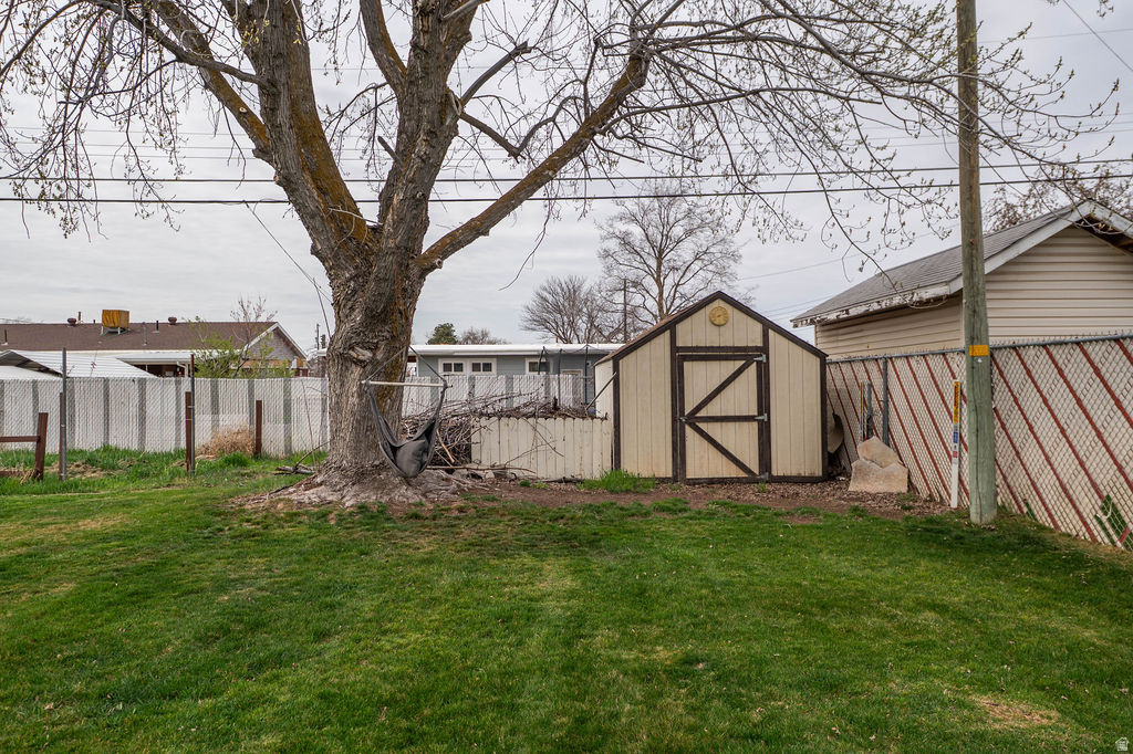 4963 S 2275 W Roy, UT 84067