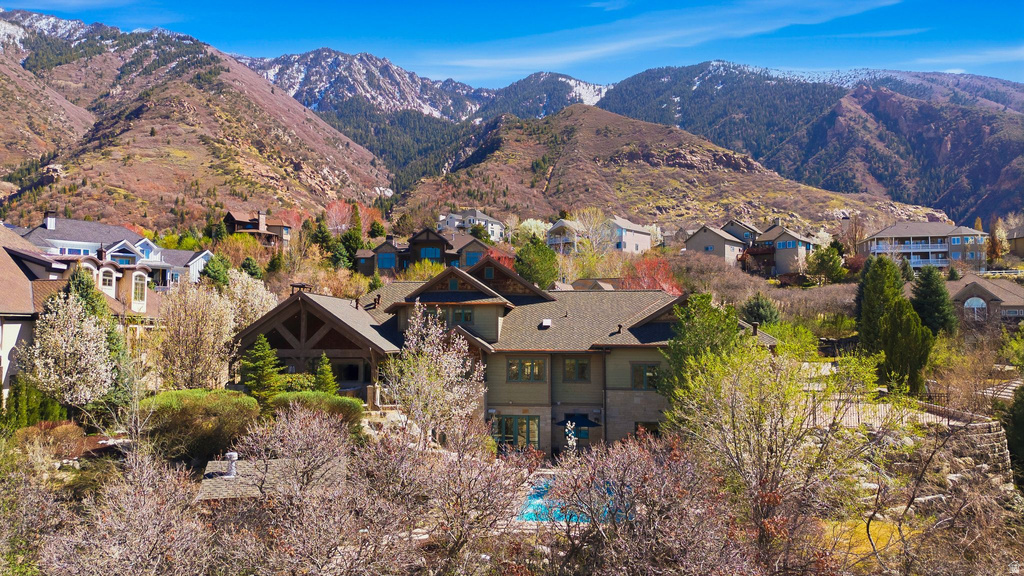 16 SNOW FOREST LN Sandy, UT 84092