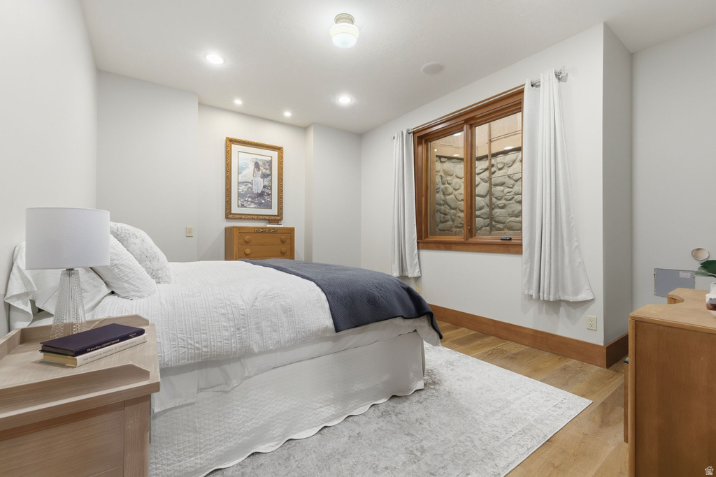 16 SNOW FOREST LN Sandy, UT 84092