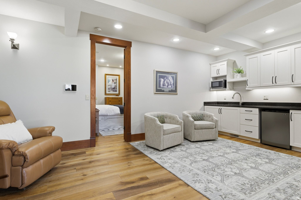 16 SNOW FOREST LN Sandy, UT 84092