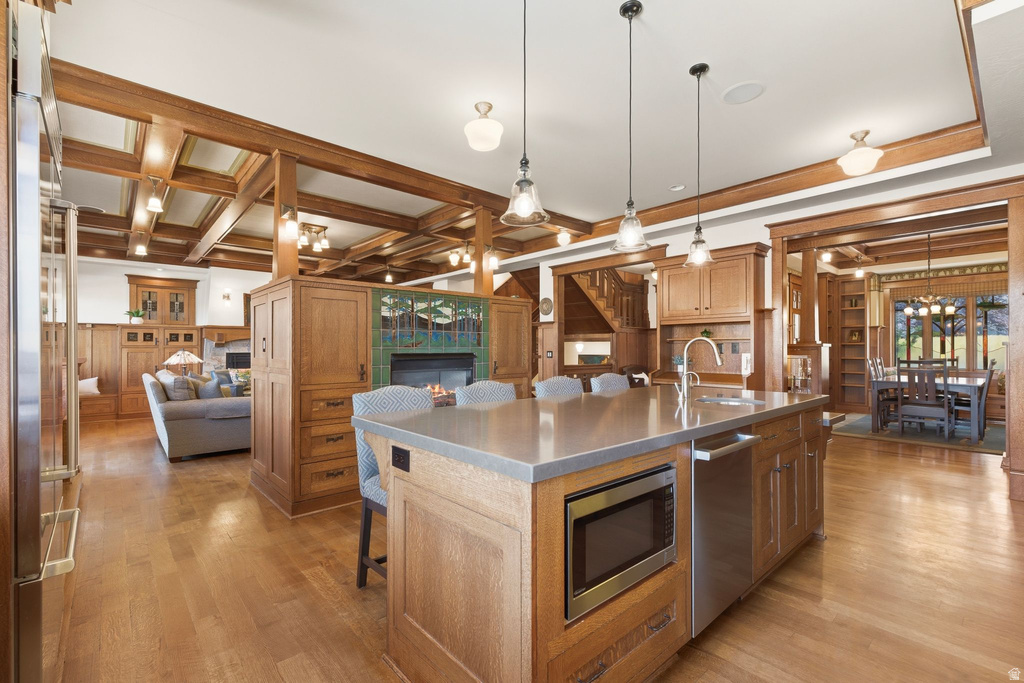 16 SNOW FOREST LN Sandy, UT 84092