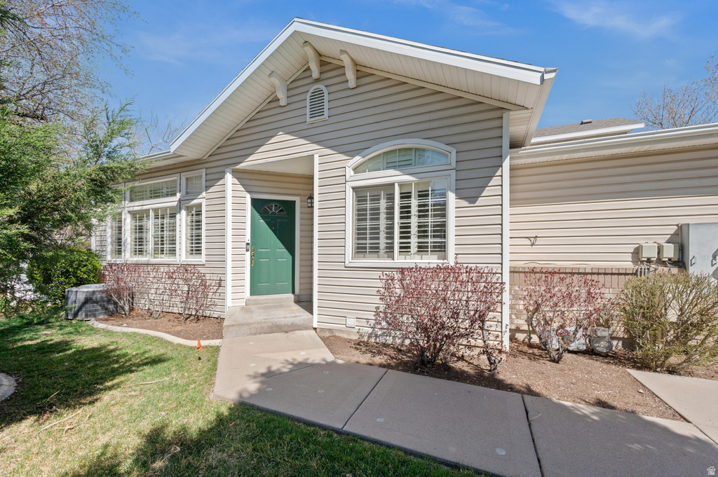 132 W 200 N Centerville, UT 84014