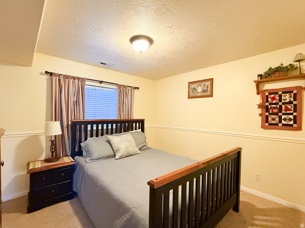 891 E 3300 N North Ogden, UT 84414