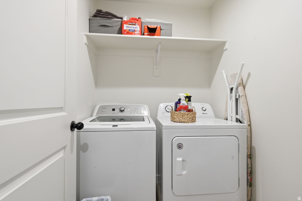 9387 N VERNHAM LN Eagle Mountain, UT 84005