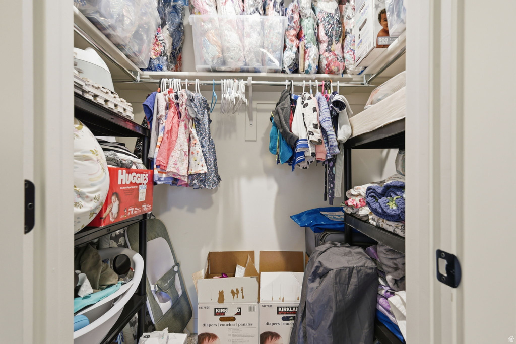 9387 N VERNHAM LN Eagle Mountain, UT 84005