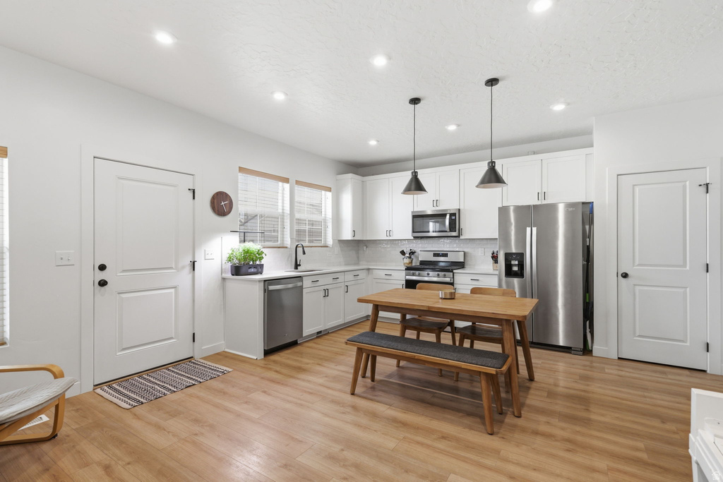 9387 N VERNHAM LN Eagle Mountain, UT 84005