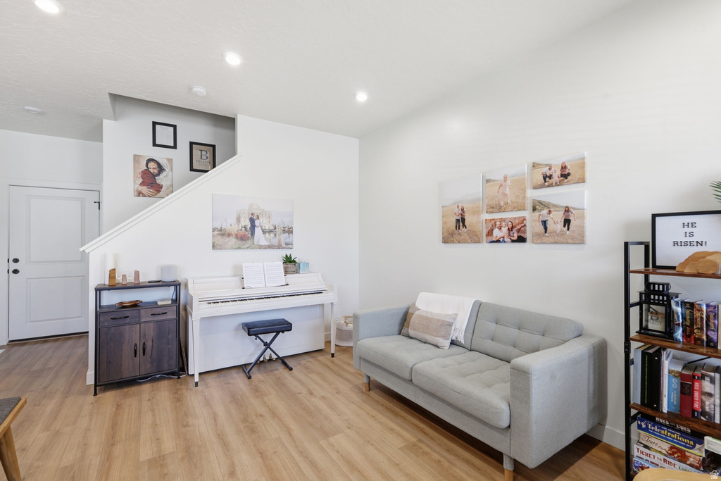 9387 N VERNHAM LN Eagle Mountain, UT 84005