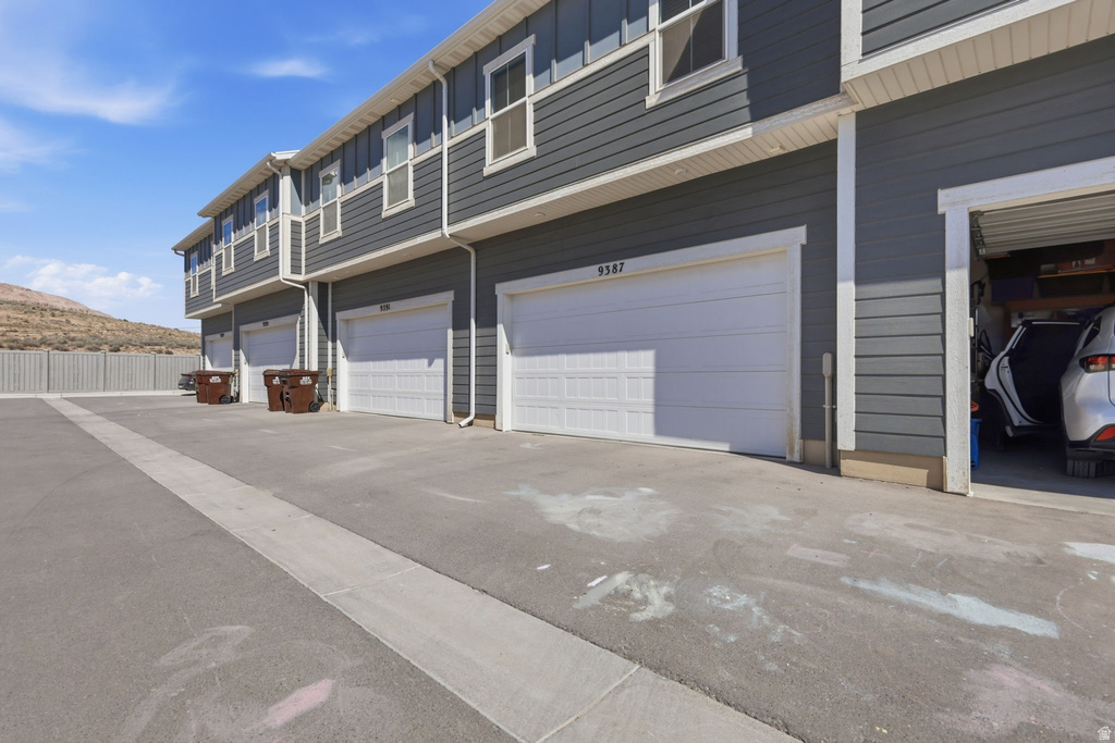 9387 N VERNHAM LN Eagle Mountain, UT 84005