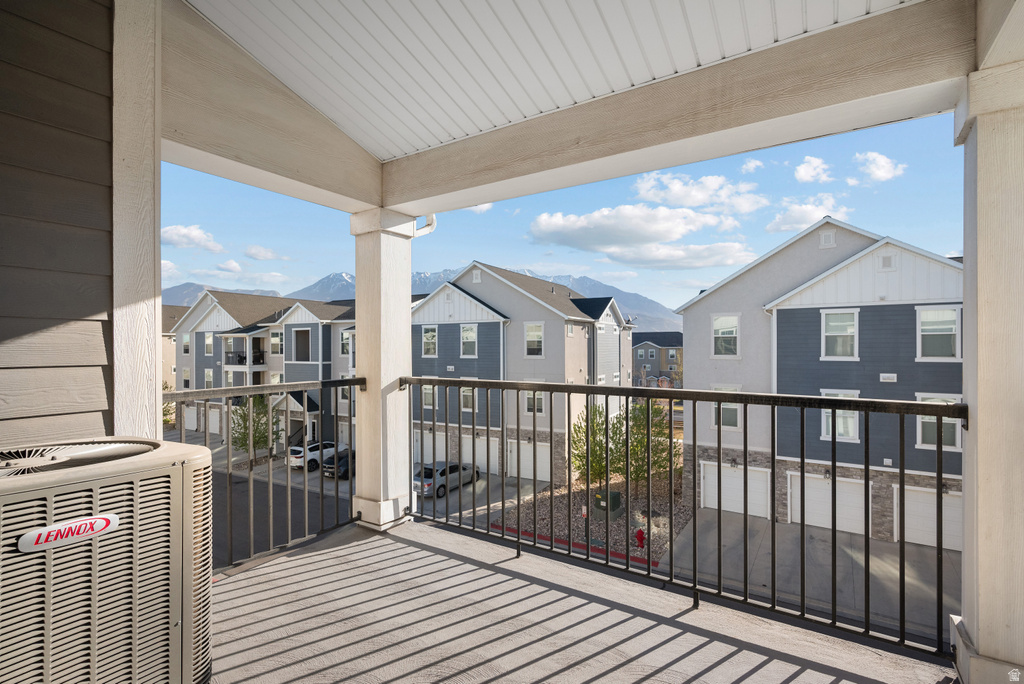 627 N EMERY LN Vineyard, UT 84059