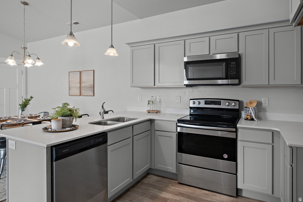 627 N EMERY LN Vineyard, UT 84059