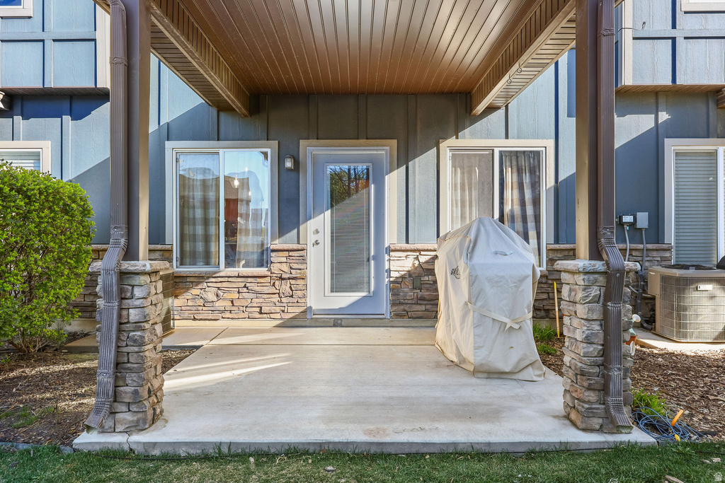 3439 LOGAN AVE #5 West Haven, UT 84401