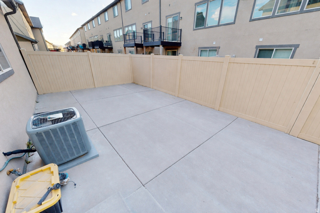 1247 N BAYCREST DR Saratoga Springs, UT 84045