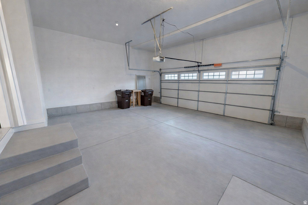 1247 N BAYCREST DR Saratoga Springs, UT 84045