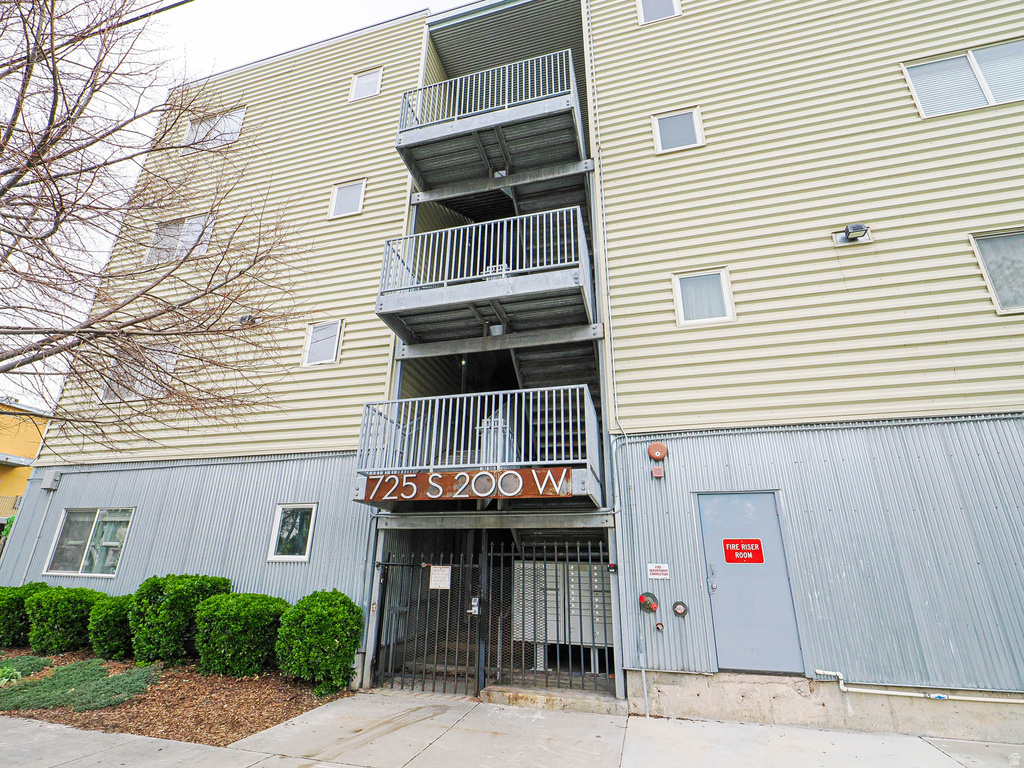 725 S 200 W #T-105 Salt Lake City, UT 84101