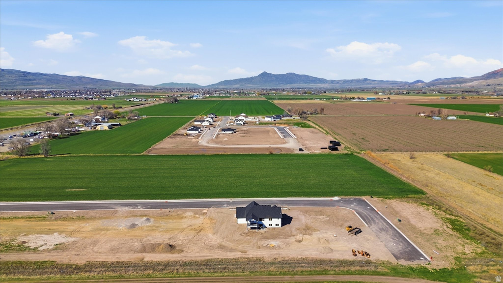 5055 W 10100 N #4 Elwood, UT 84337