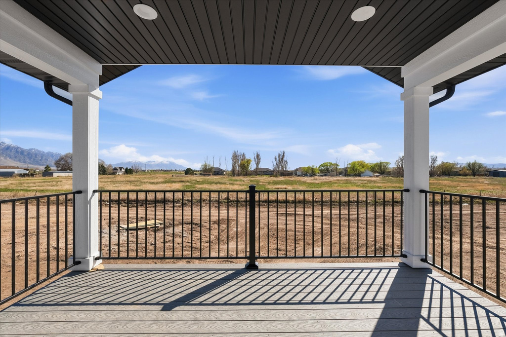 5055 W 10100 N #4 Elwood, UT 84337