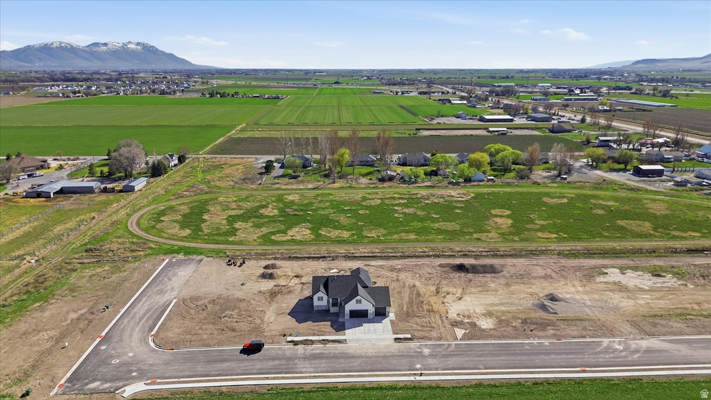 5055 W 10100 N #4 Elwood, UT 84337