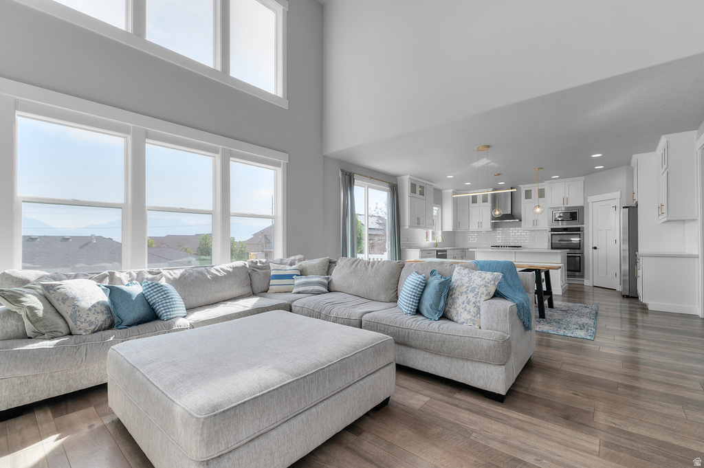 2238 S WESTERN DR Saratoga Springs, UT 84045