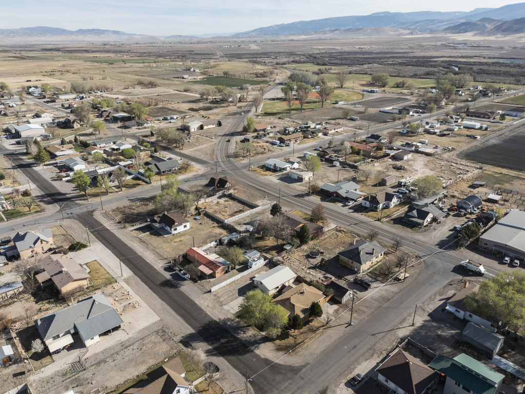 97 S 100 E Redmond, UT 84652