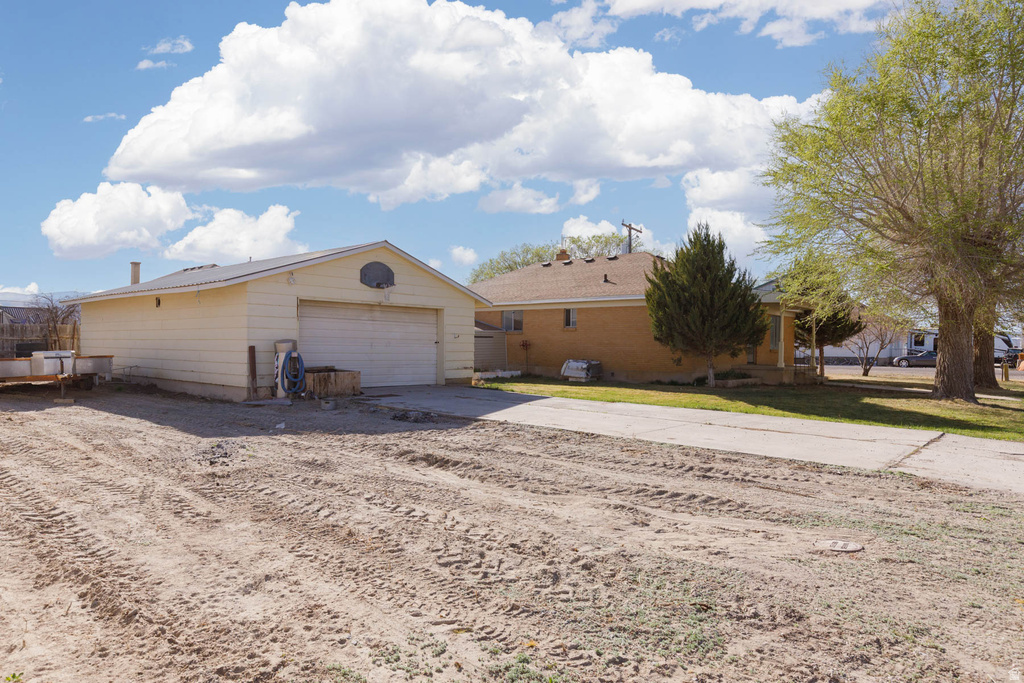 97 S 100 E Redmond, UT 84652