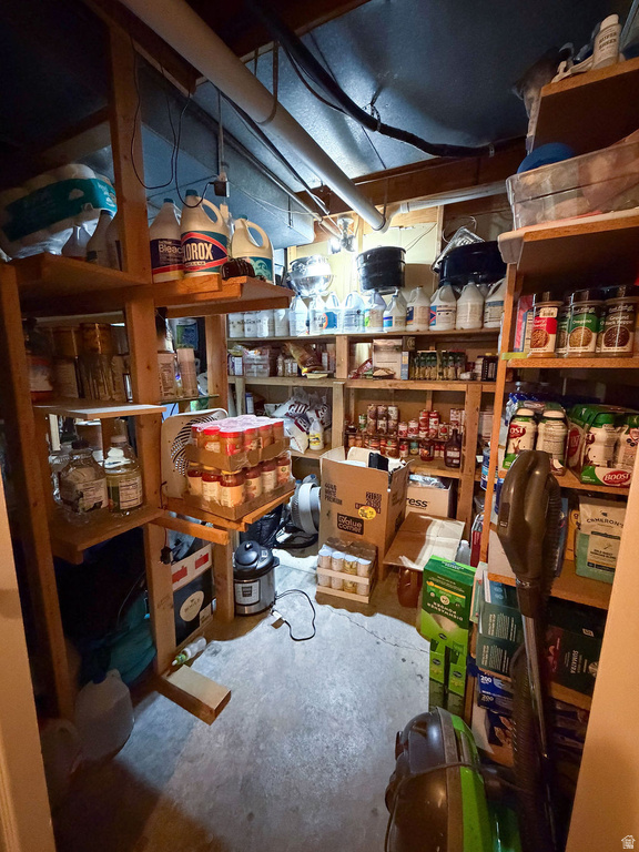 7436 S 2345 W West Jordan, UT 84084