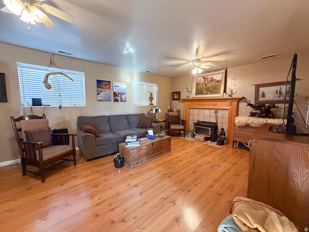 7436 S 2345 W West Jordan, UT 84084