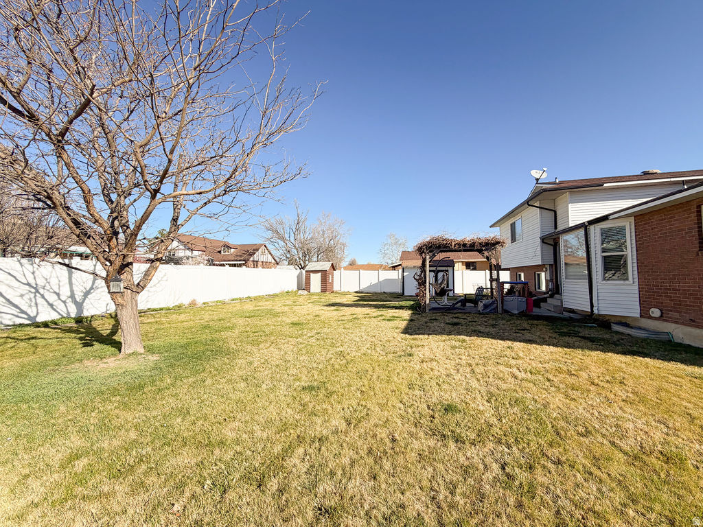 7436 S 2345 W West Jordan, UT 84084