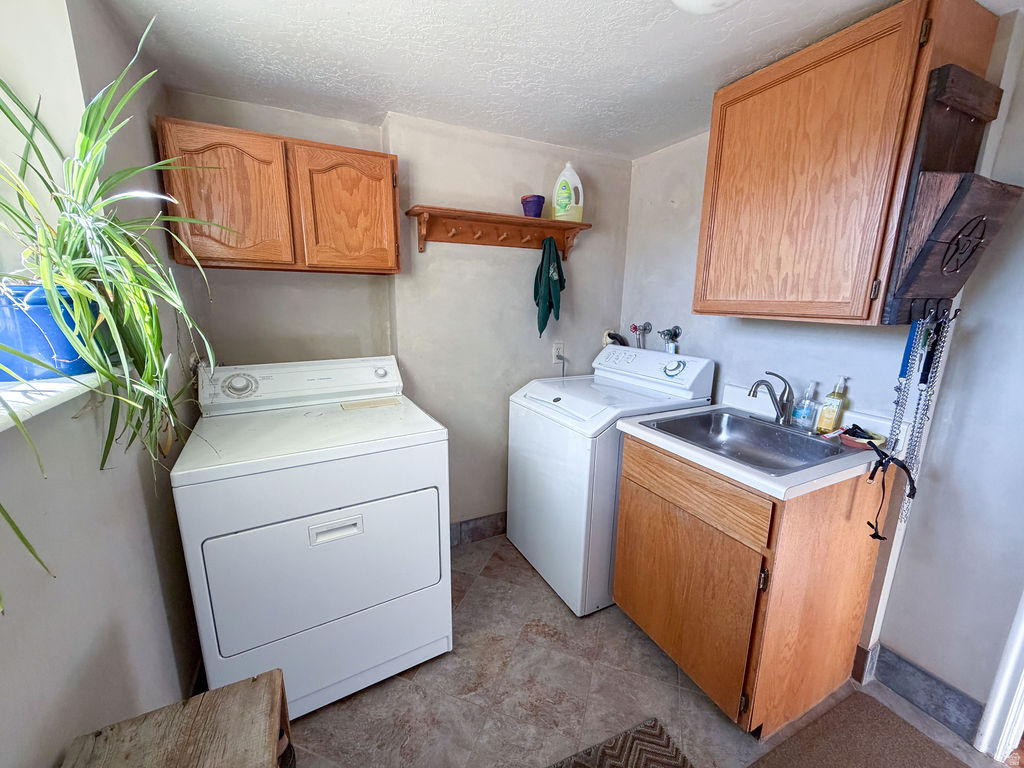 7436 S 2345 W West Jordan, UT 84084