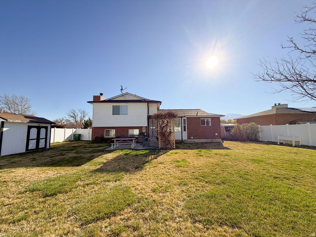 7436 S 2345 W West Jordan, UT 84084