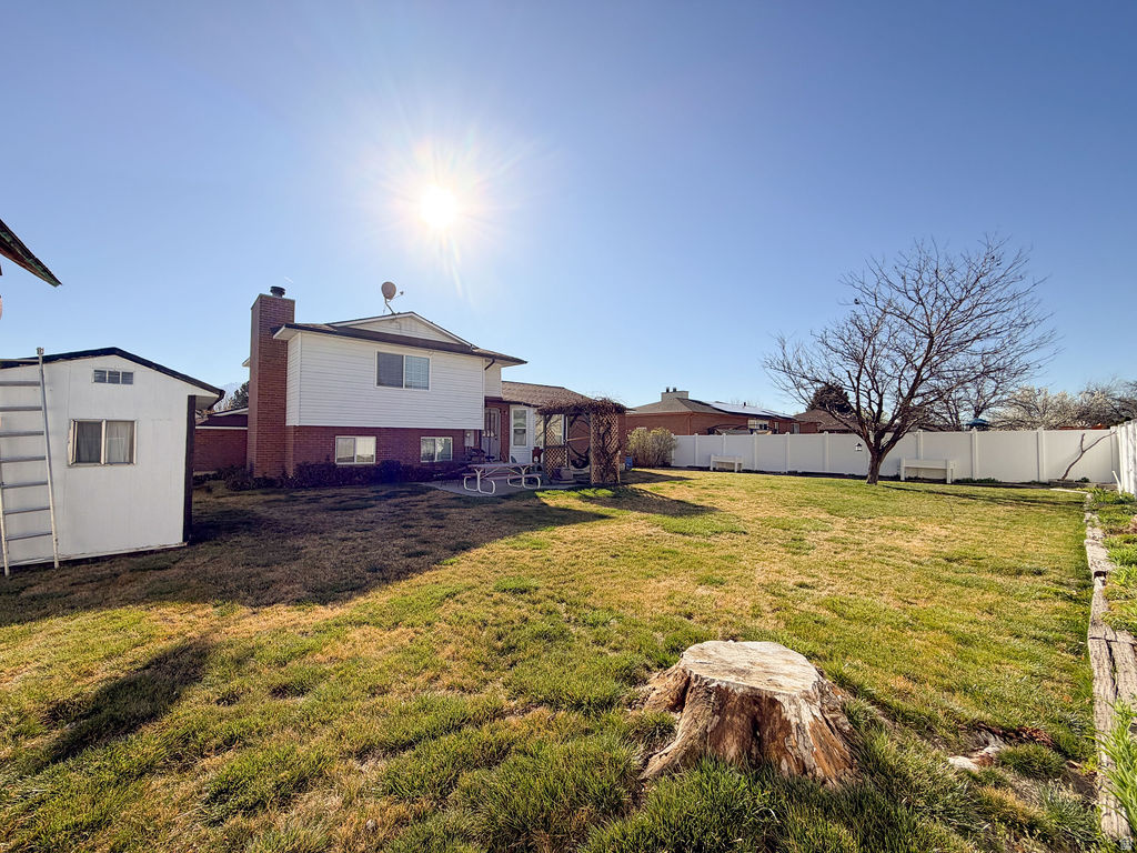 7436 S 2345 W West Jordan, UT 84084