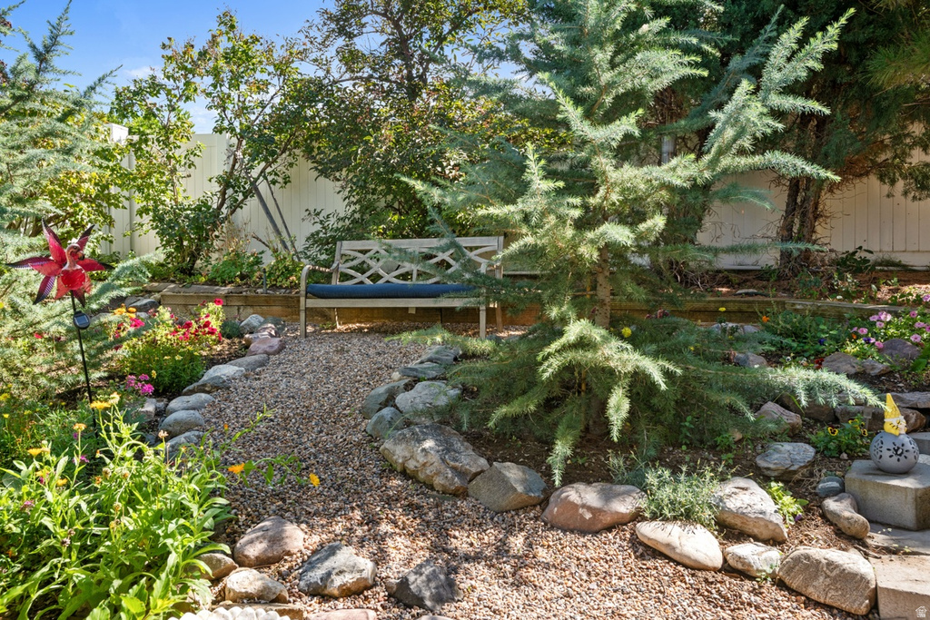 1761 S DAVIS BLVD Bountiful, UT 84010