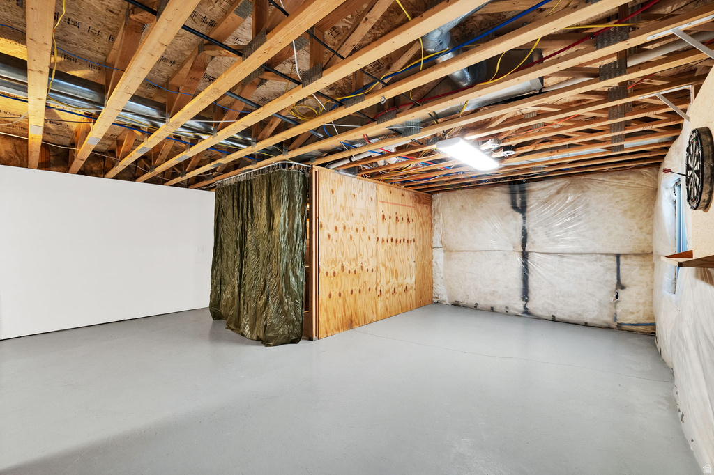 1841 W VIEW POINT DR Woods Cross, UT 84087