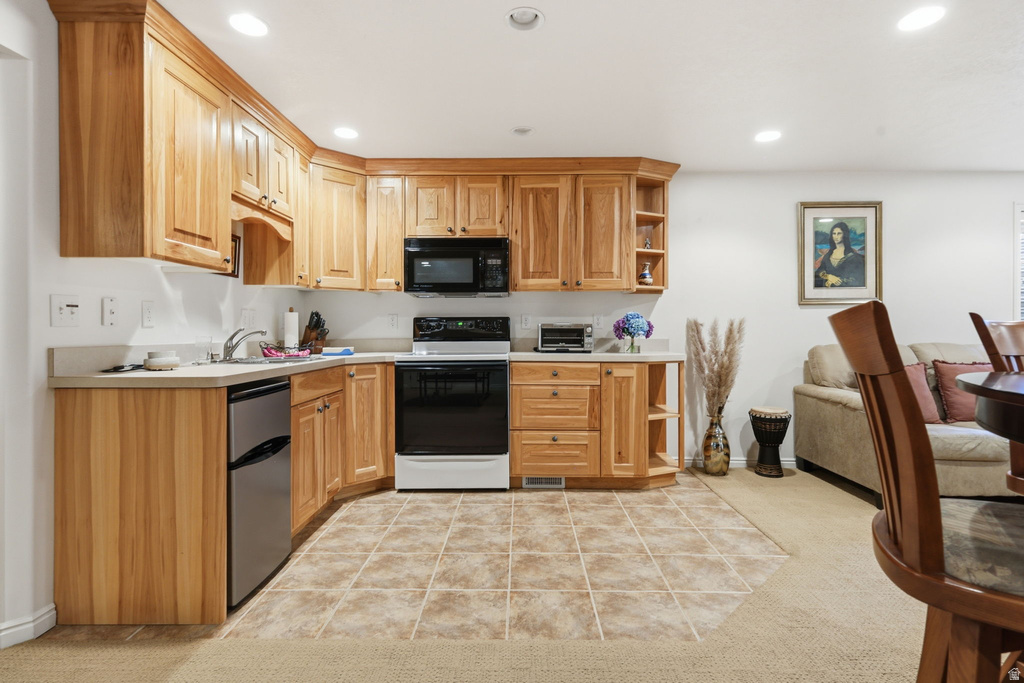 32 S SHADOW MTN DR Logan, UT 84321