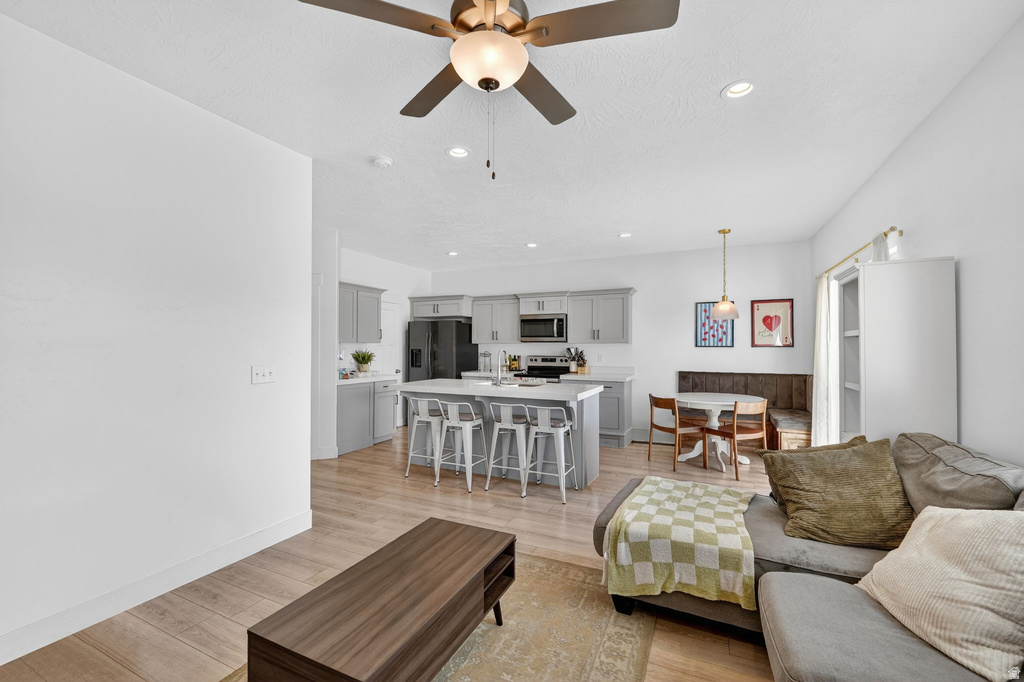 186 S 880 E American Fork, UT 84003