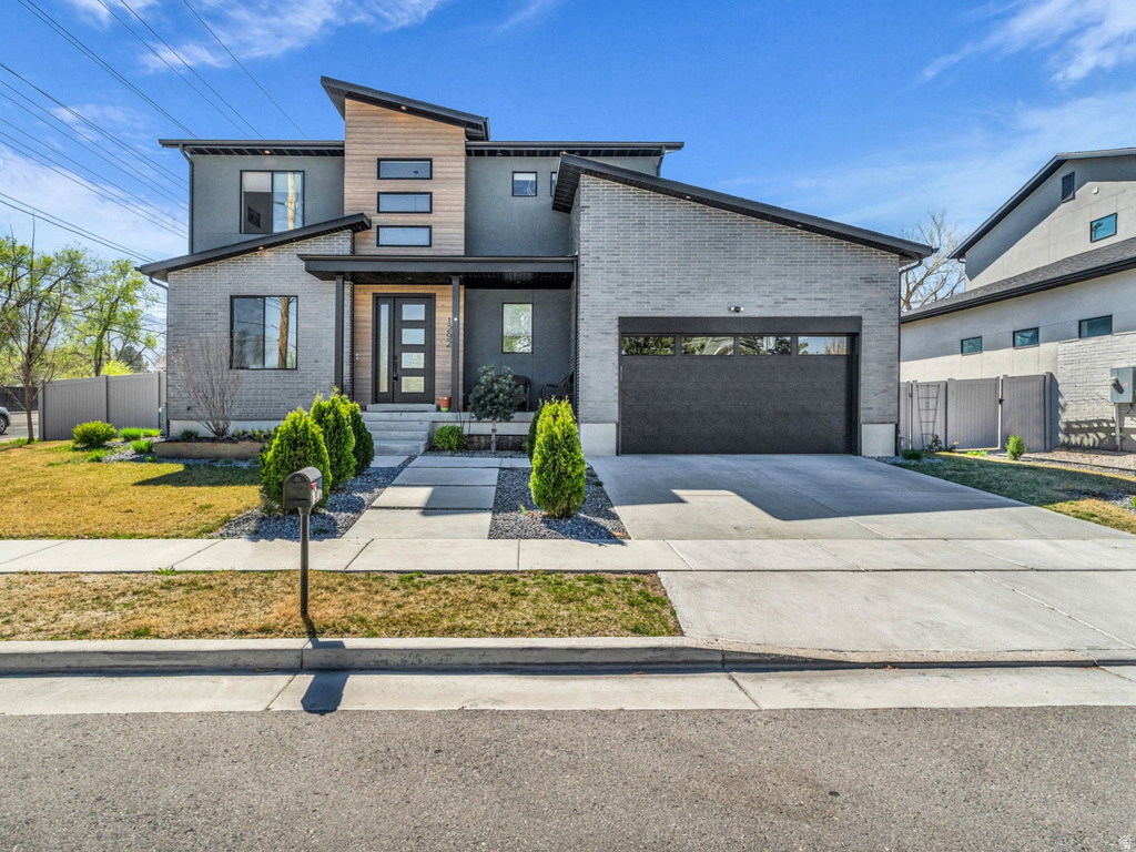 1292 E MATTHEW AVE Murray, UT 84121