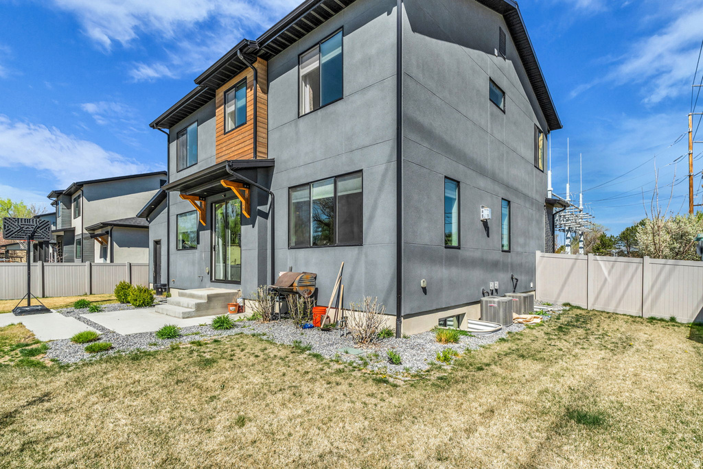 1292 E MATTHEW AVE Murray, UT 84121