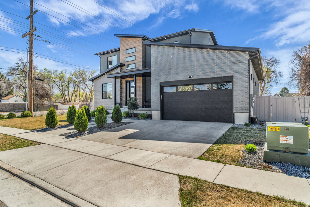 1292 E MATTHEW AVE Murray, UT 84121