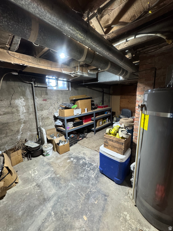 158 W 100 S Moroni, UT 84646