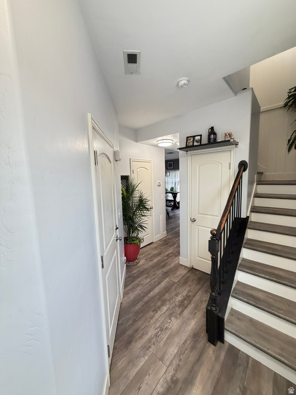 6929 S VILLAGE HAVEN DR Midvale, UT 84047