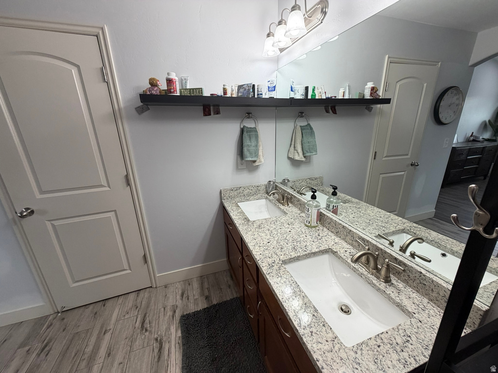 6929 S VILLAGE HAVEN DR Midvale, UT 84047