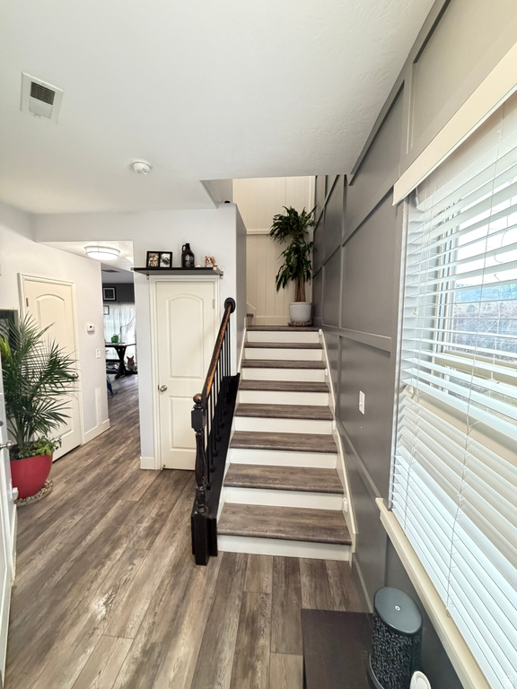 6929 S VILLAGE HAVEN DR Midvale, UT 84047