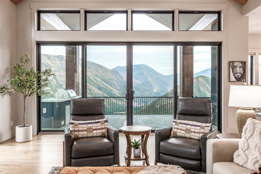 1511 S VALLEY VIEW CIR Springville, UT 84663